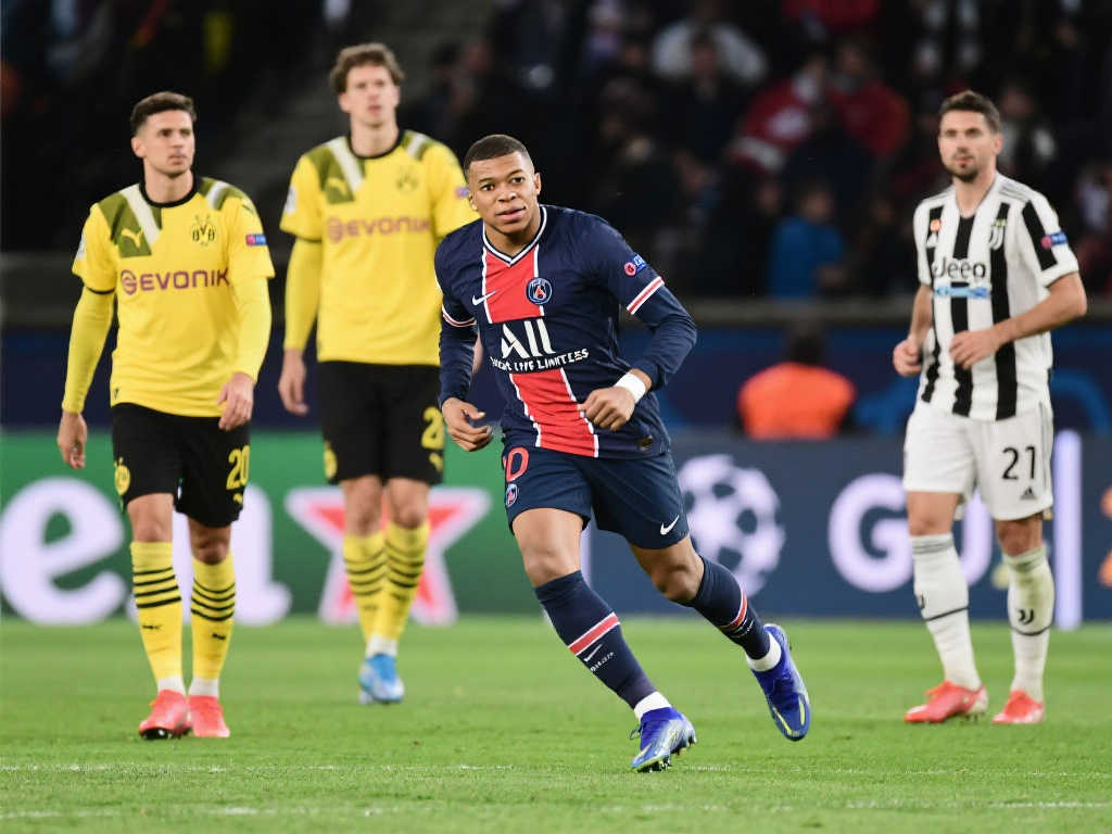 莱万多次回 莱万多次回